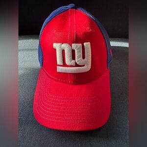 New Era New York Giants 39Thirty Fitted Medium/Large Cap Hat